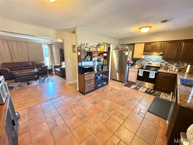 $199,900 | 15263 County Road 604, Dexter, MO 63841