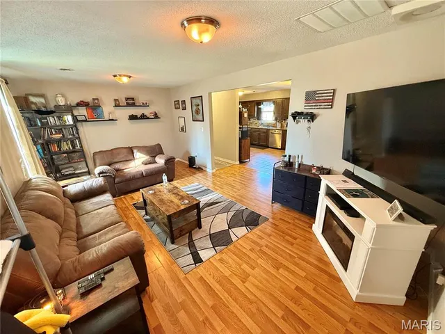 $199,900 | 15263 County Road 604, Dexter, MO 63841