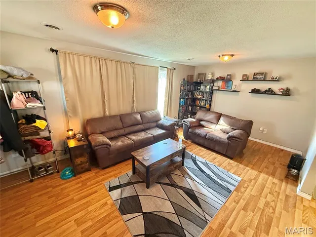 $199,900 | 15263 County Road 604, Dexter, MO 63841