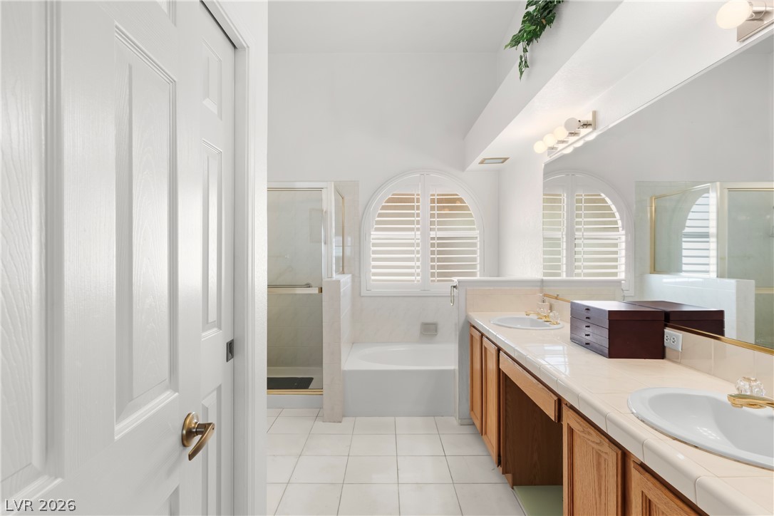 5 Barton Spring Circle Henderson, NV 89074 - Photo 23 of 46