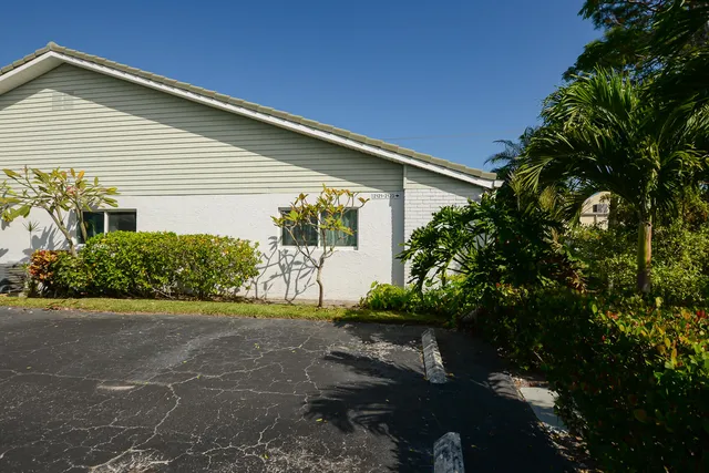 $185,000 | 2123 Southeast Wayne Road, Stuart, FL 34994