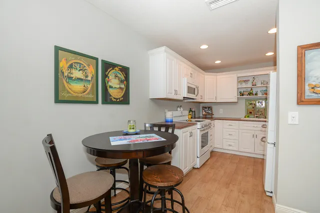 $185,000 | 2123 Southeast Wayne Road, Stuart, FL 34994