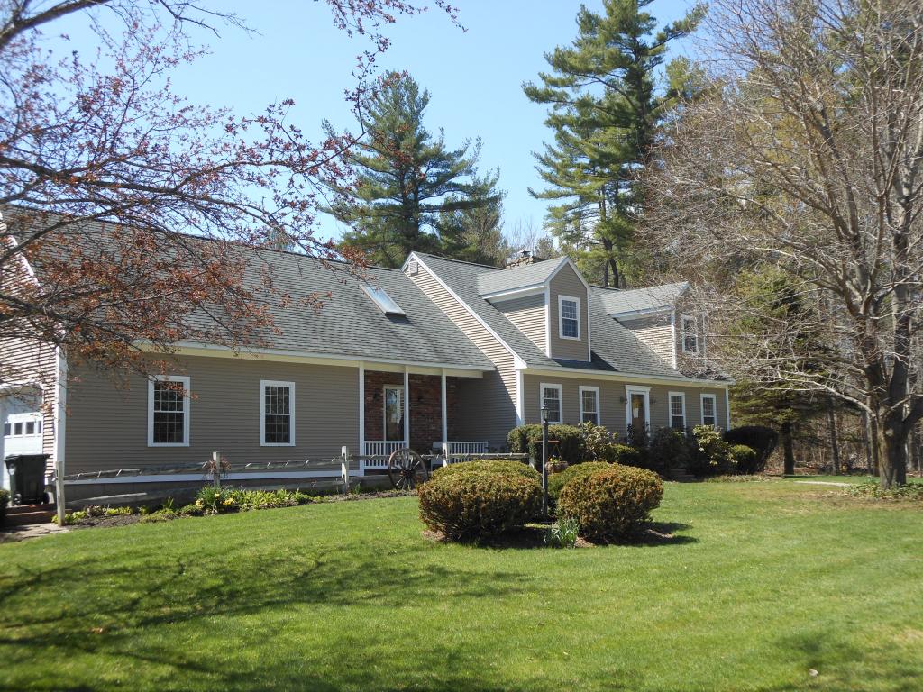 35 Hillcrest Road Goffstown, NH 03045 - Photo 1 of 26 Gallery Image 1