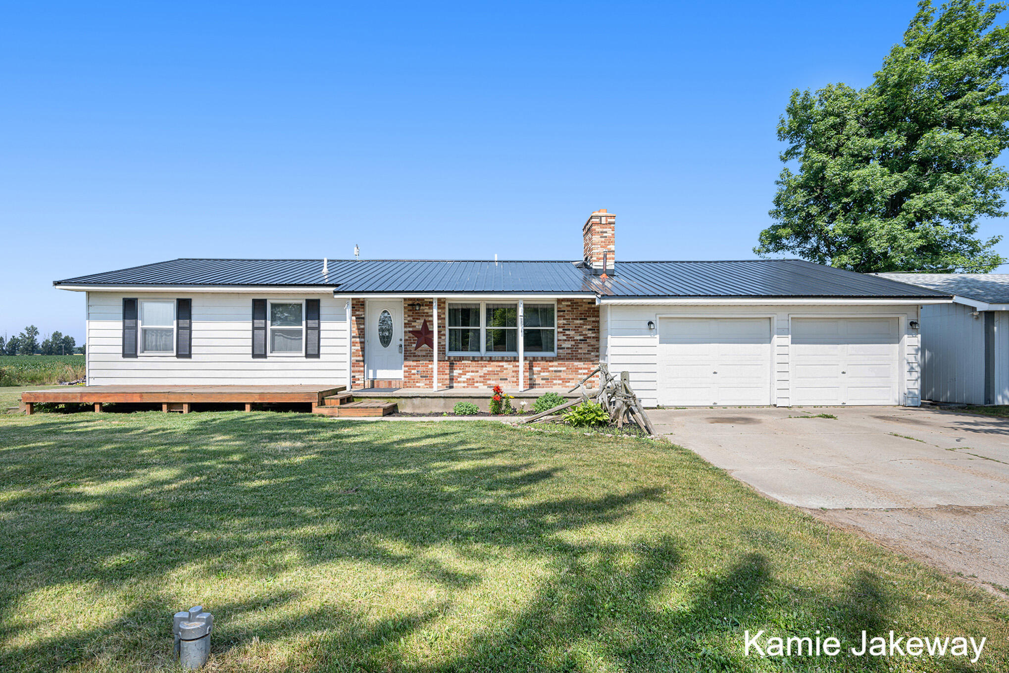 2123 North Amble Road Coral, MI 49322 - Photo 5 of 47 2123NAmbleRd_51