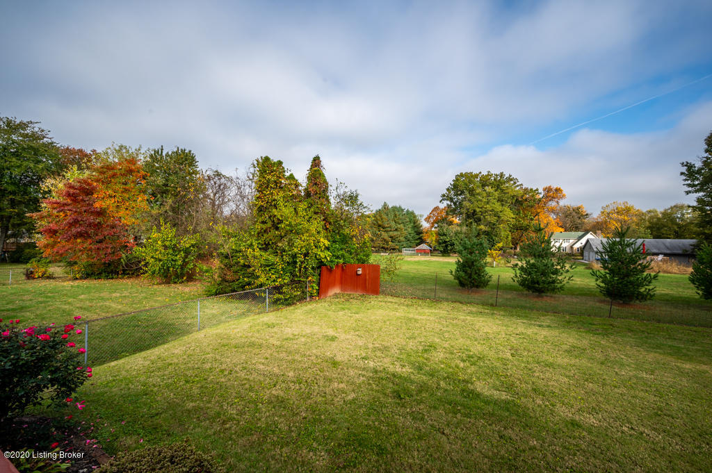 6509 Mandeville Road Louisville, KY 40228 - Photo 44 of 53 DN1_4356