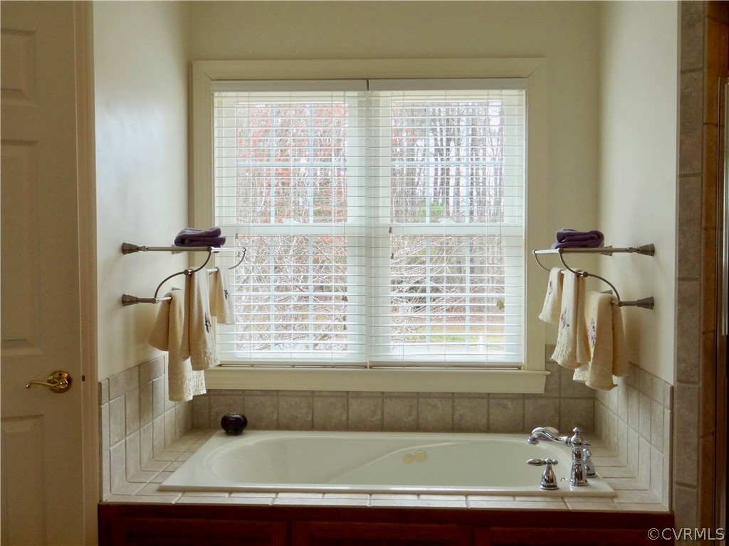 3032 Ridge Drive Toano, VA 23168 - Photo 10 of 24 Gallery Image 10