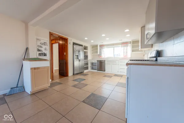 $1,600 | 2822 22nd Street, Columbus, IN 47201
