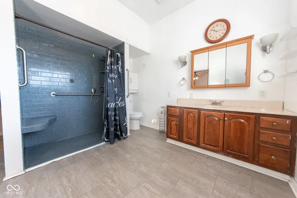 $1,600 | 2822 22nd Street, Columbus, IN 47201