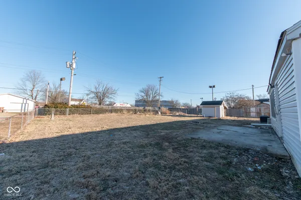 $1,600 | 2822 22nd Street, Columbus, IN 47201