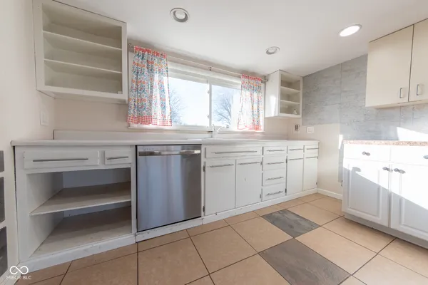 $1,600 | 2822 22nd Street, Columbus, IN 47201