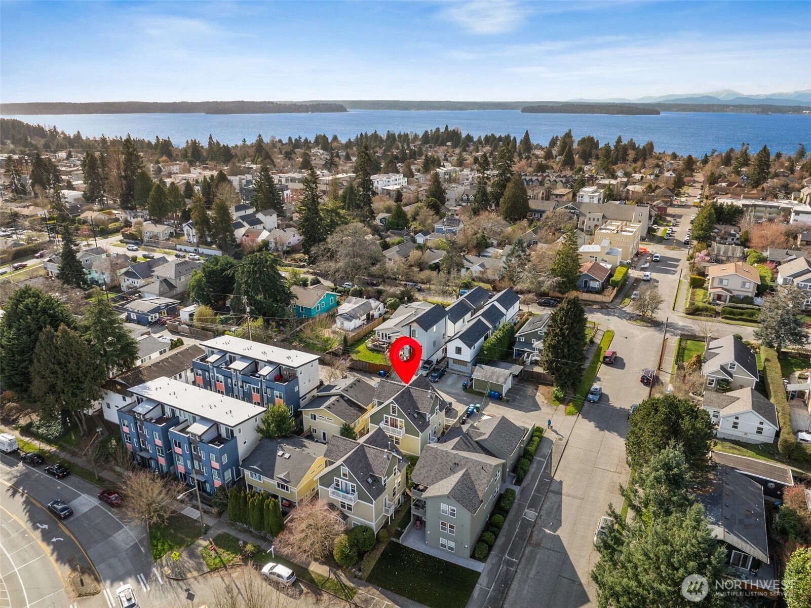 5907 40th Avenue Southwest, Unit A Seattle, WA 98136 - Photo 2 of 20