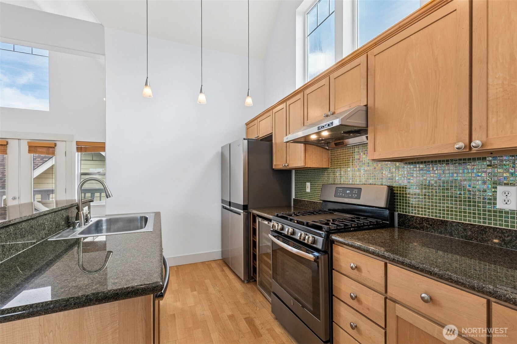 5907 40th Avenue Southwest, Unit A Seattle, WA 98136 - Photo 5 of 20