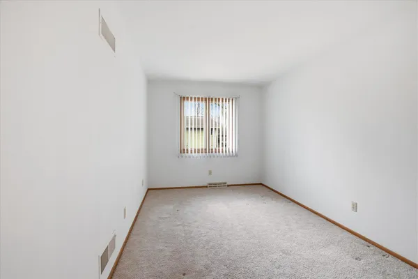 $474,900 | 4615 South Delphine Drive, New Berlin, WI 53151