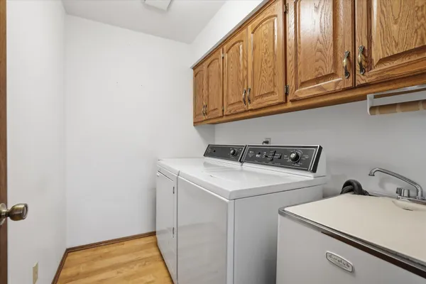$474,900 | 4615 South Delphine Drive, New Berlin, WI 53151