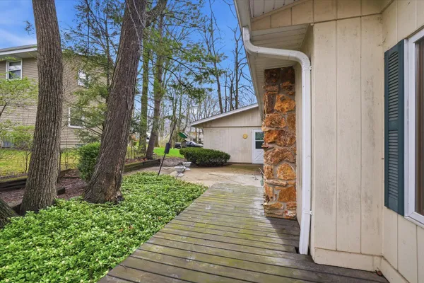 $474,900 | 4615 South Delphine Drive, New Berlin, WI 53151