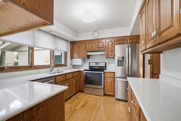 $474,900 | 4615 South Delphine Drive, New Berlin, WI 53151