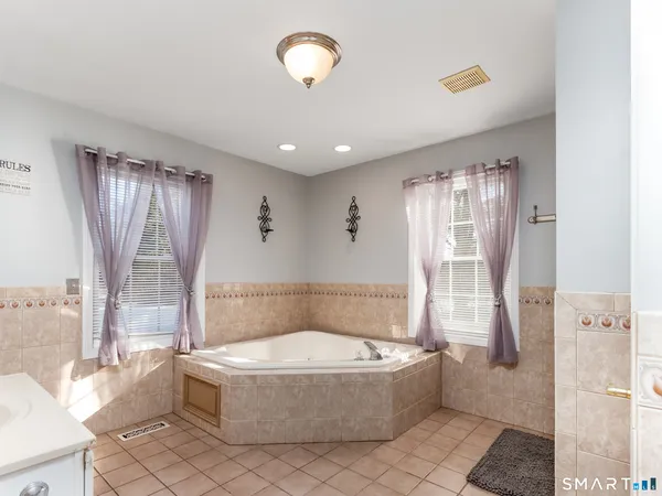 $729,900 | 16 Quigley Road, Wallingford, CT 06492