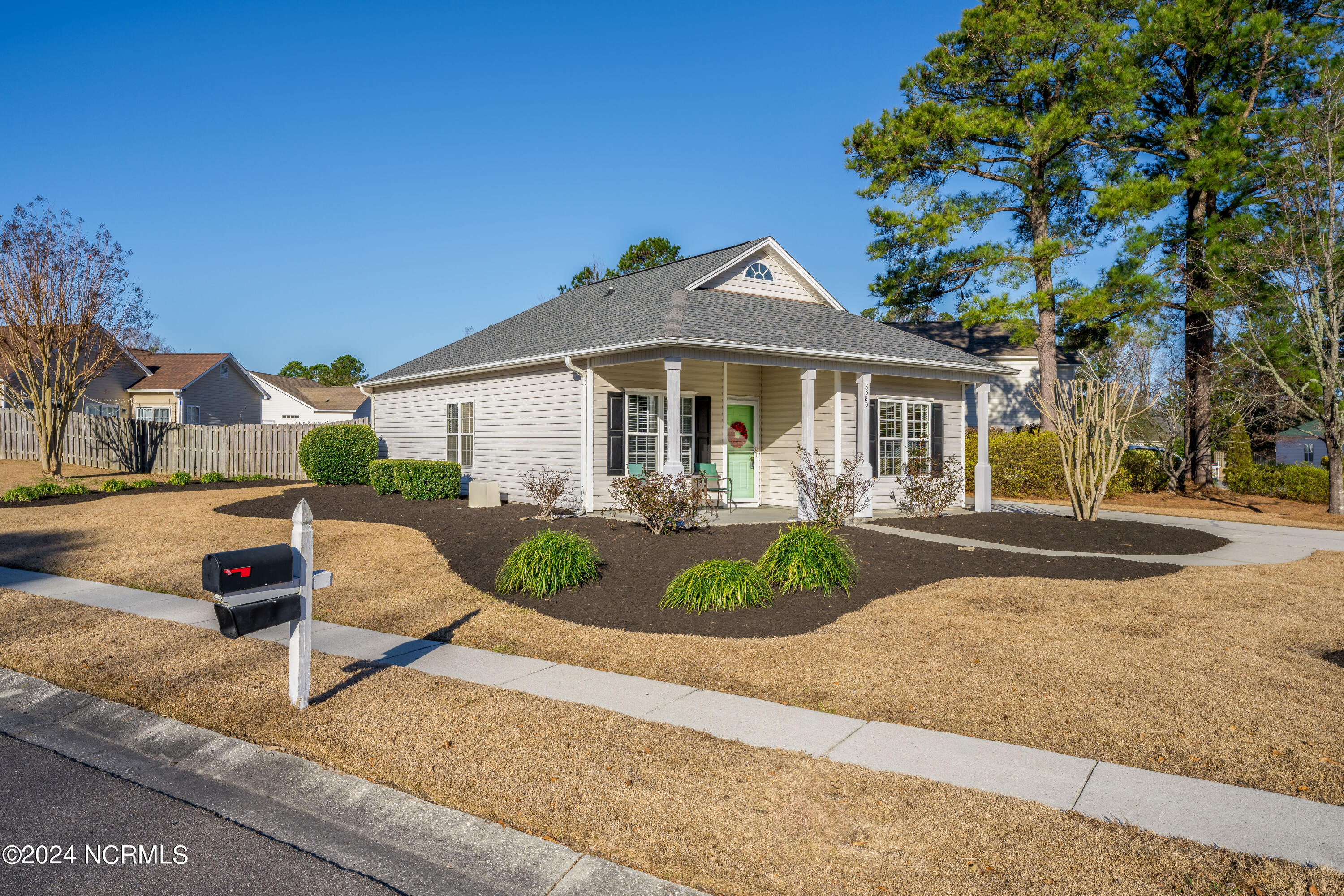 8580 Orchard Loop Road Leland, NC 28451 - Photo 4 of 21 1004