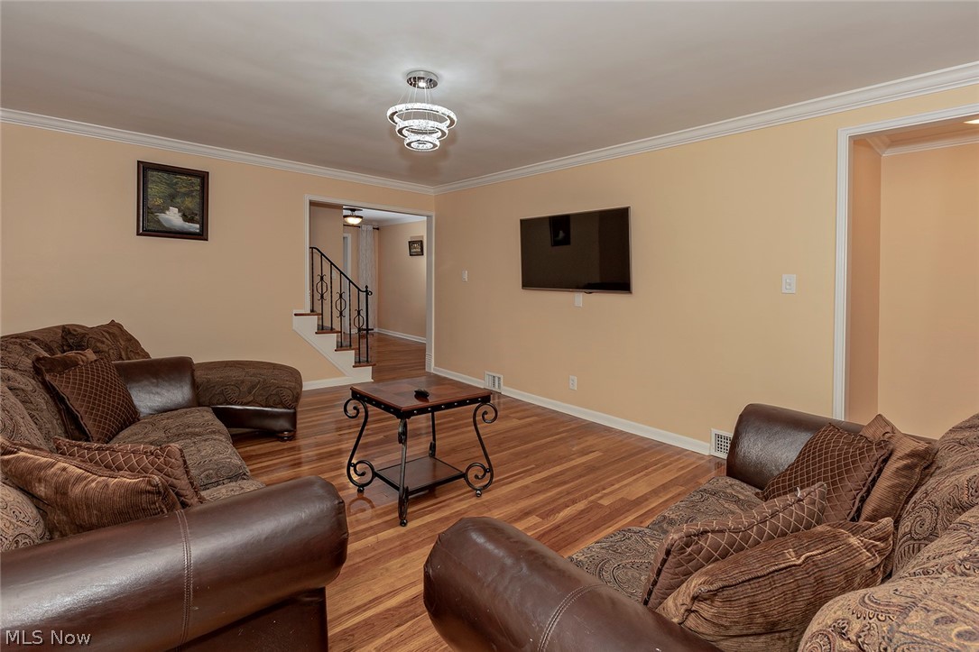 1345 Haverston Road Lyndhurst, OH 44124 - Photo 5 of 35 Gallery Image 5