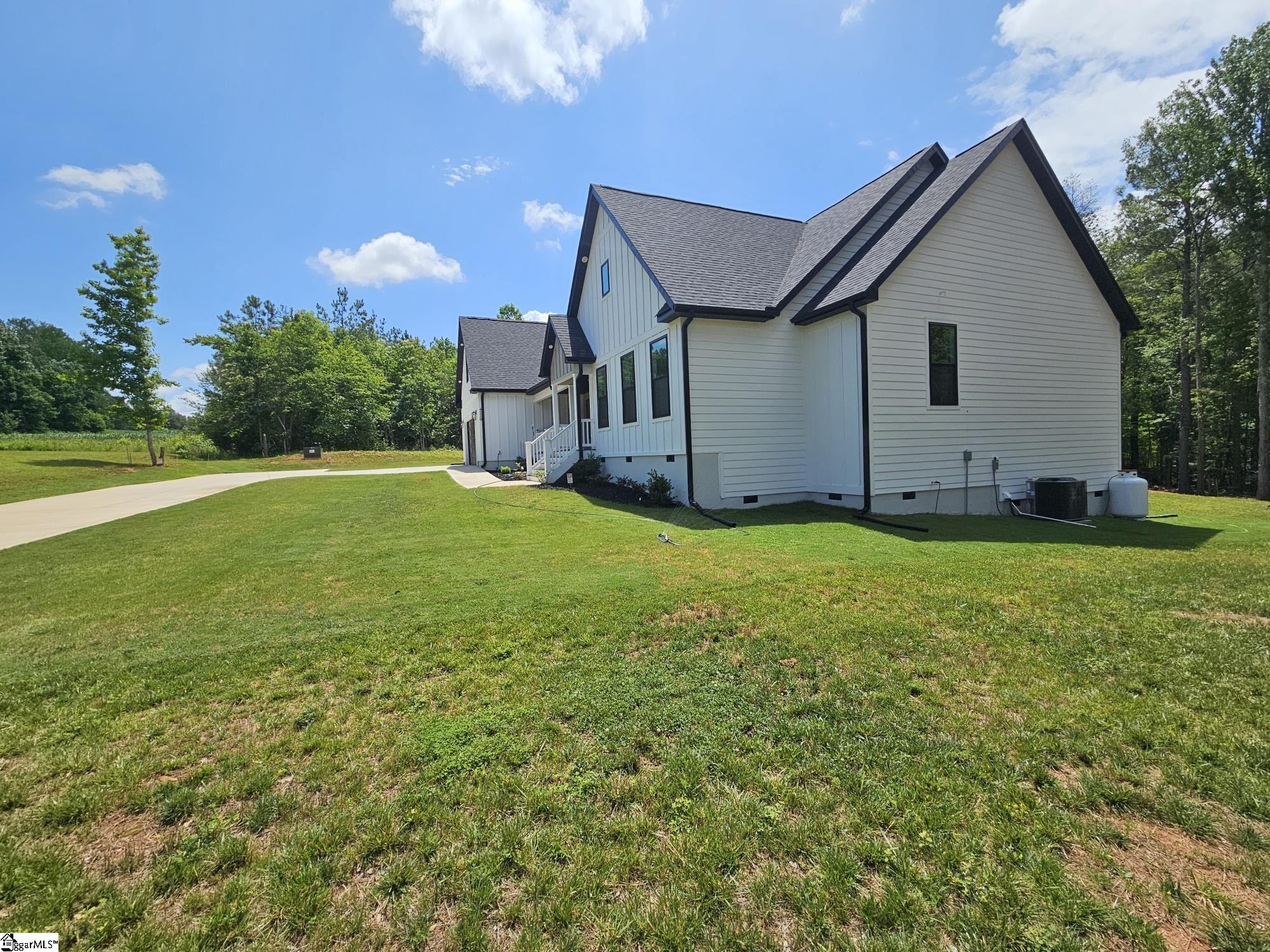 4220 North Blue Ridge Drive Greer, SC 29651 - Photo 2 of 33
