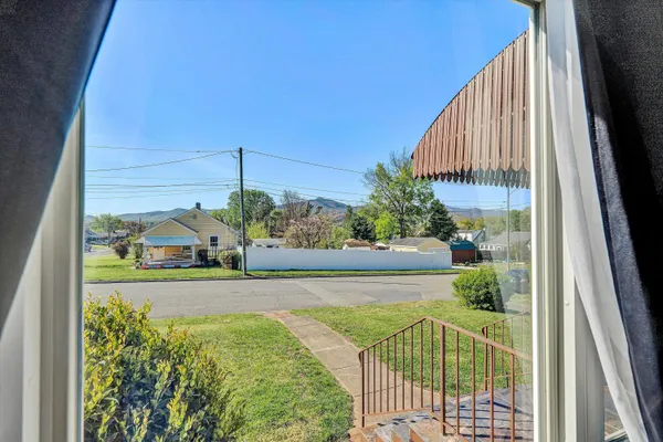 $239,900 | 903 Marston Street, Salem, VA 24153