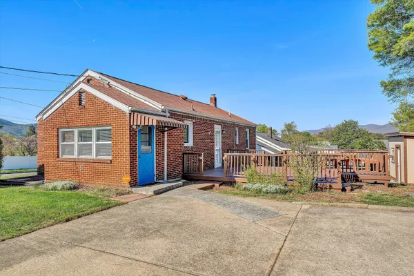 $239,900 | 903 Marston Street, Salem, VA 24153