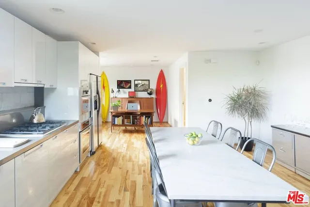 a view of a living room