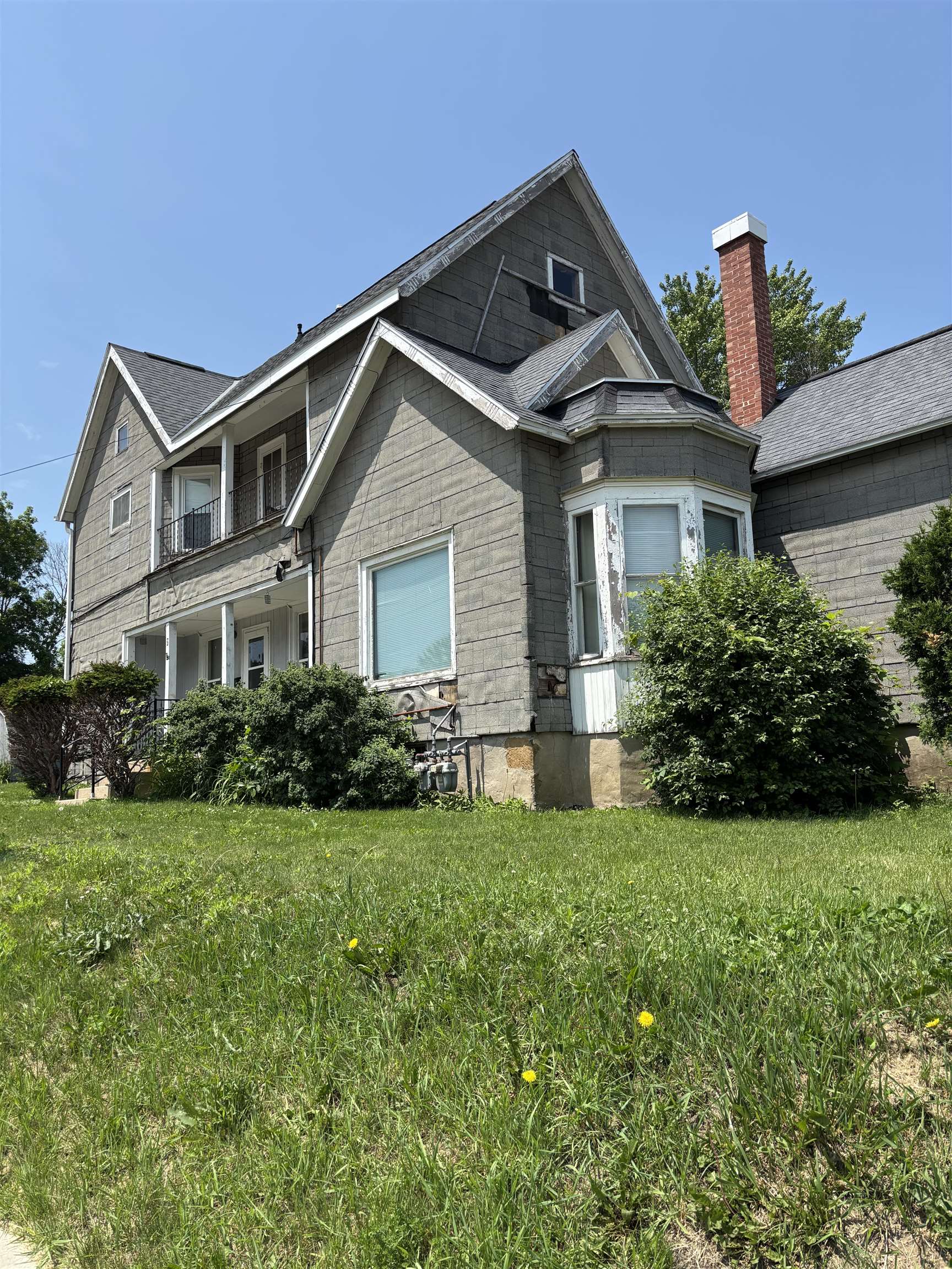 202 Erickson Street Elroy, WI 53929 - Photo 2 of 9