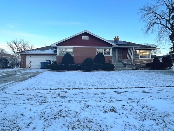 $300,000 | 10045 South Keeler Avenue, Oak Lawn, IL 60453