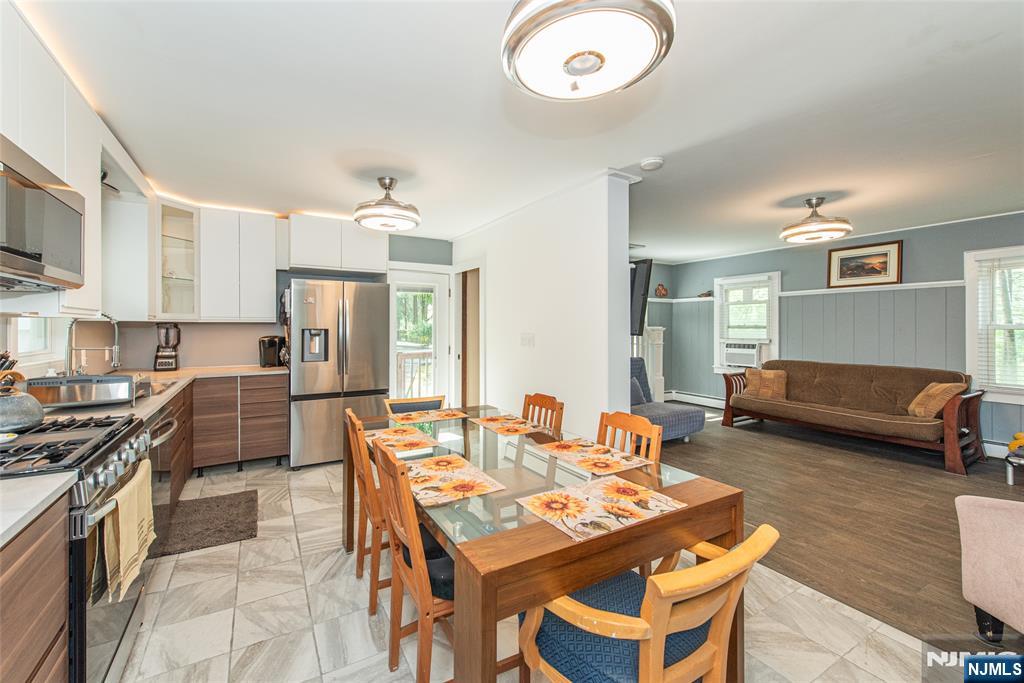 17 Highland Road Bloomingdale, NJ 07403 - Photo 8 of 36 Gallery Image 8