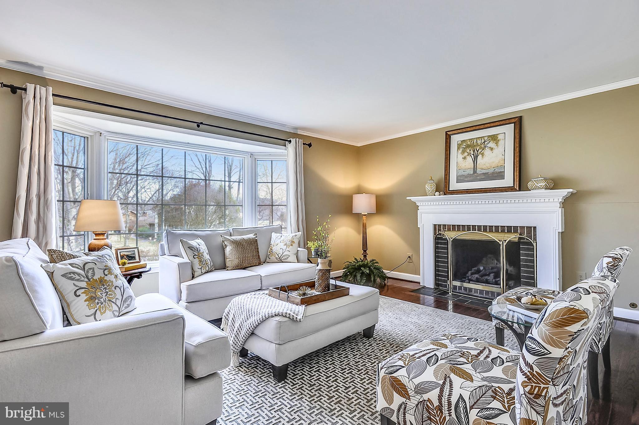 Gas fireplace