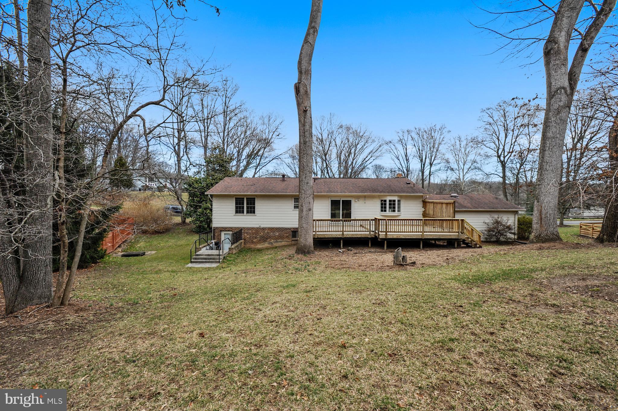 2009 Post Road Vienna, VA 22181 - Photo 25 of 30 quiet large lot