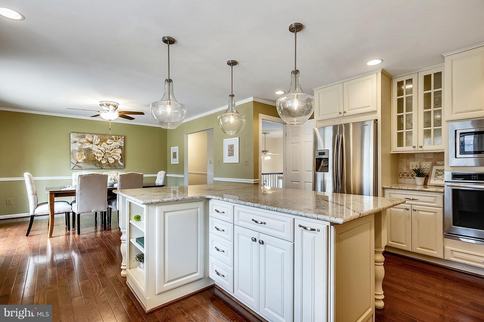 2009 Post Road Vienna, VA 22181 - Photo 10 of 30 Kitchen