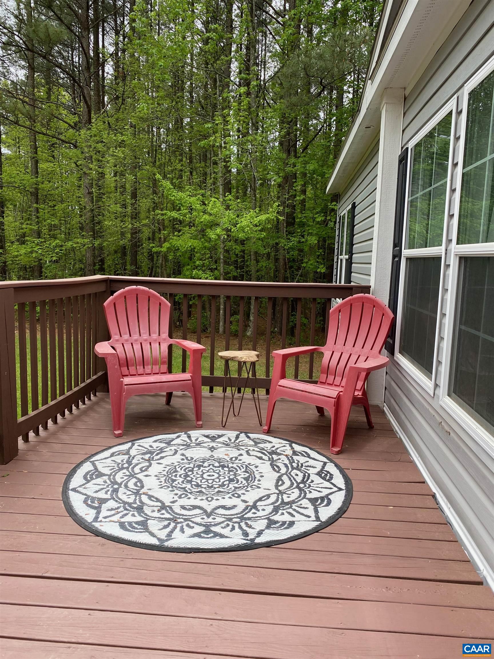 1261 Miles Jackson Road Palmyra, VA 22963 - Photo 6 of 40 a view of sitting area with furniture in patio