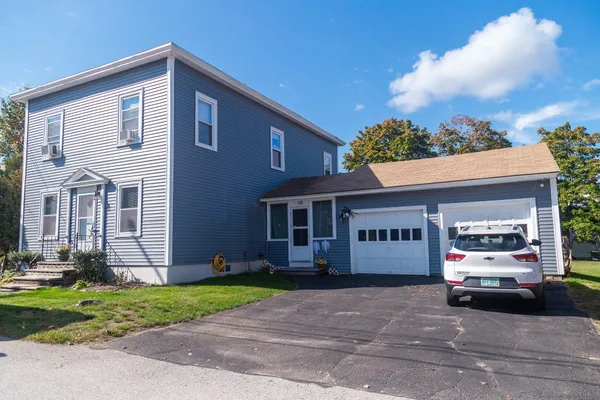 $1,995 | 180 Highland Street, Laconia, NH 03246
