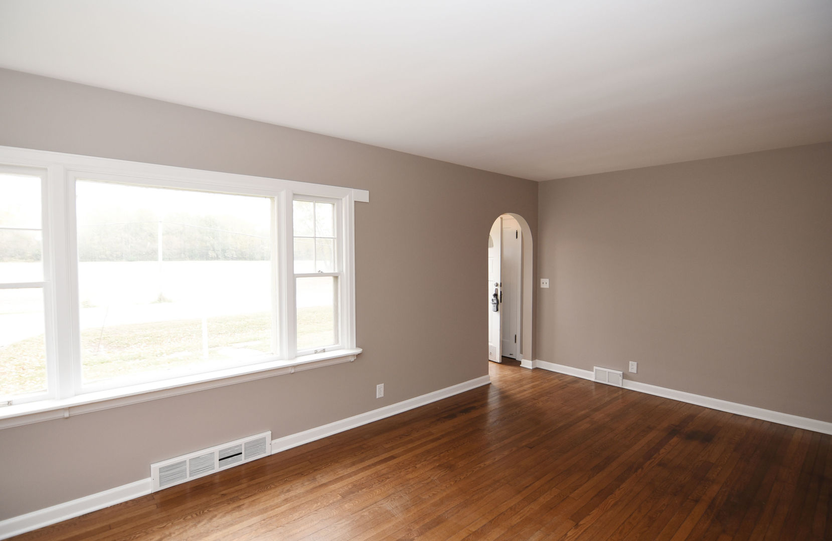 1-n170 LaFox Road Elburn, IL 60119 - Photo 2 of 29