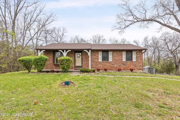 5434 Old Lohman Road, Jefferson City, MO 65109
