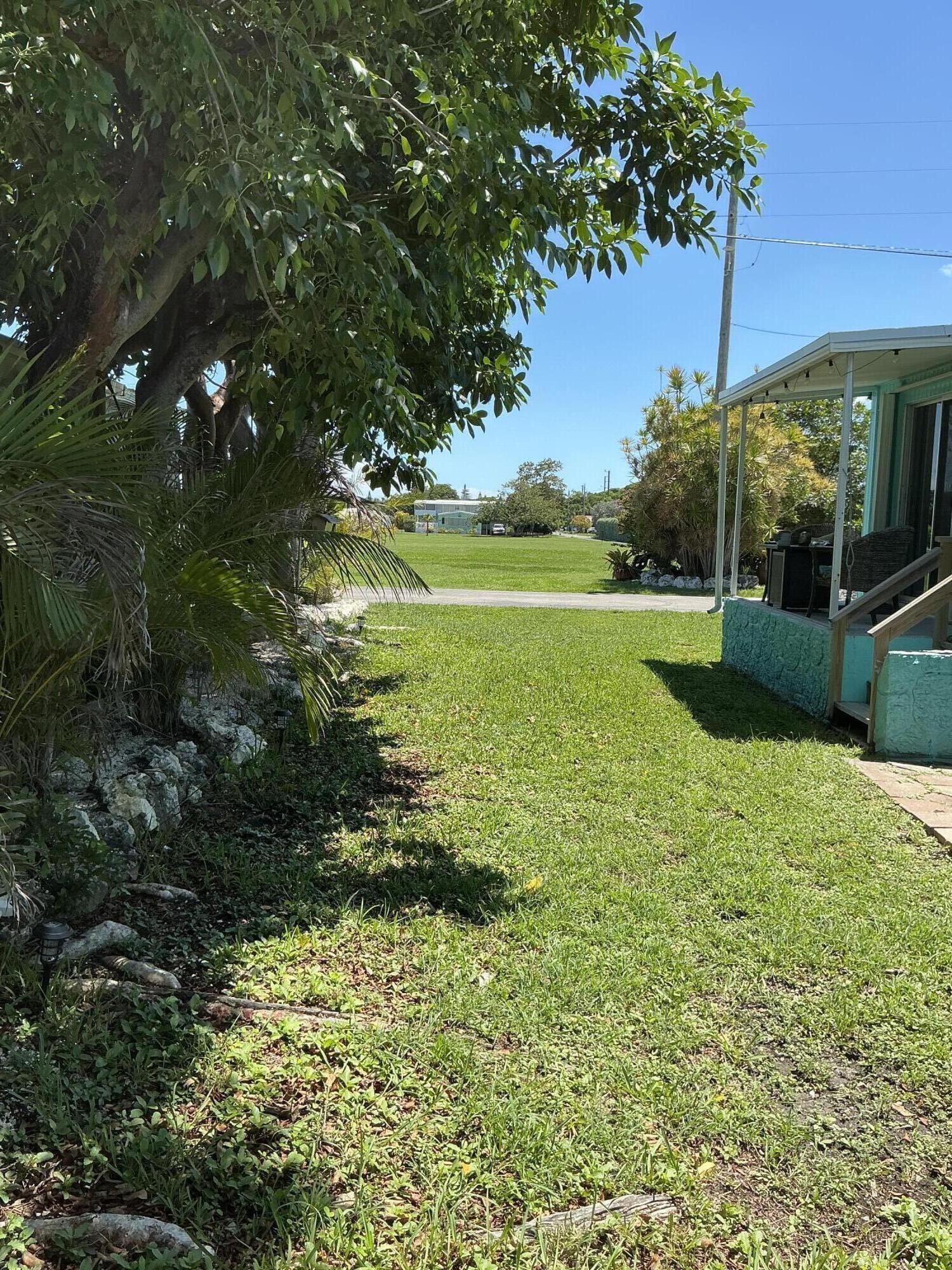 802 North Topaz Key Largo, FL 33037 - Photo 8 of 18 IMG_0024