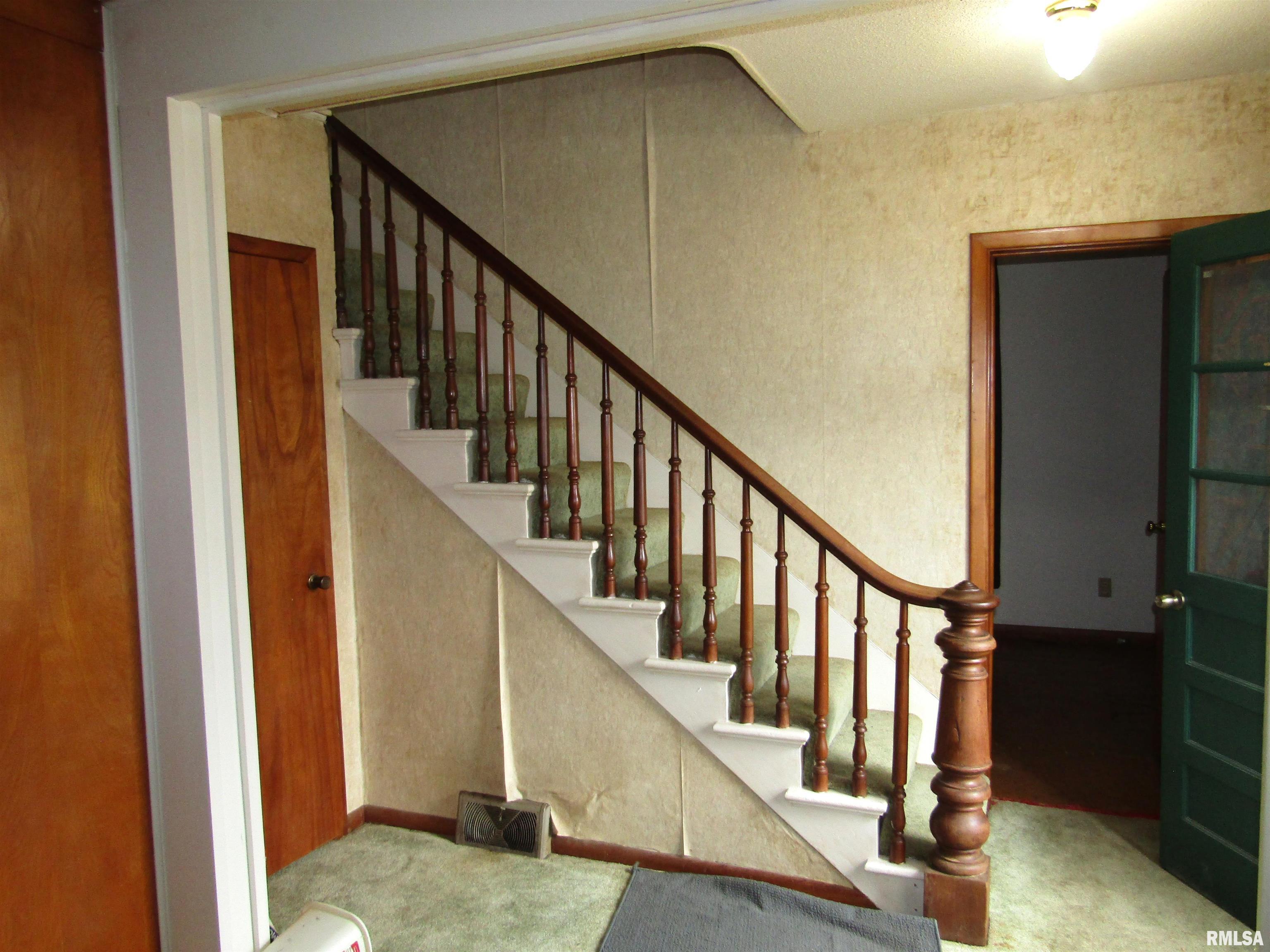 307 South Maple Street Lewistown, IL 61542 - Photo 22 of 31