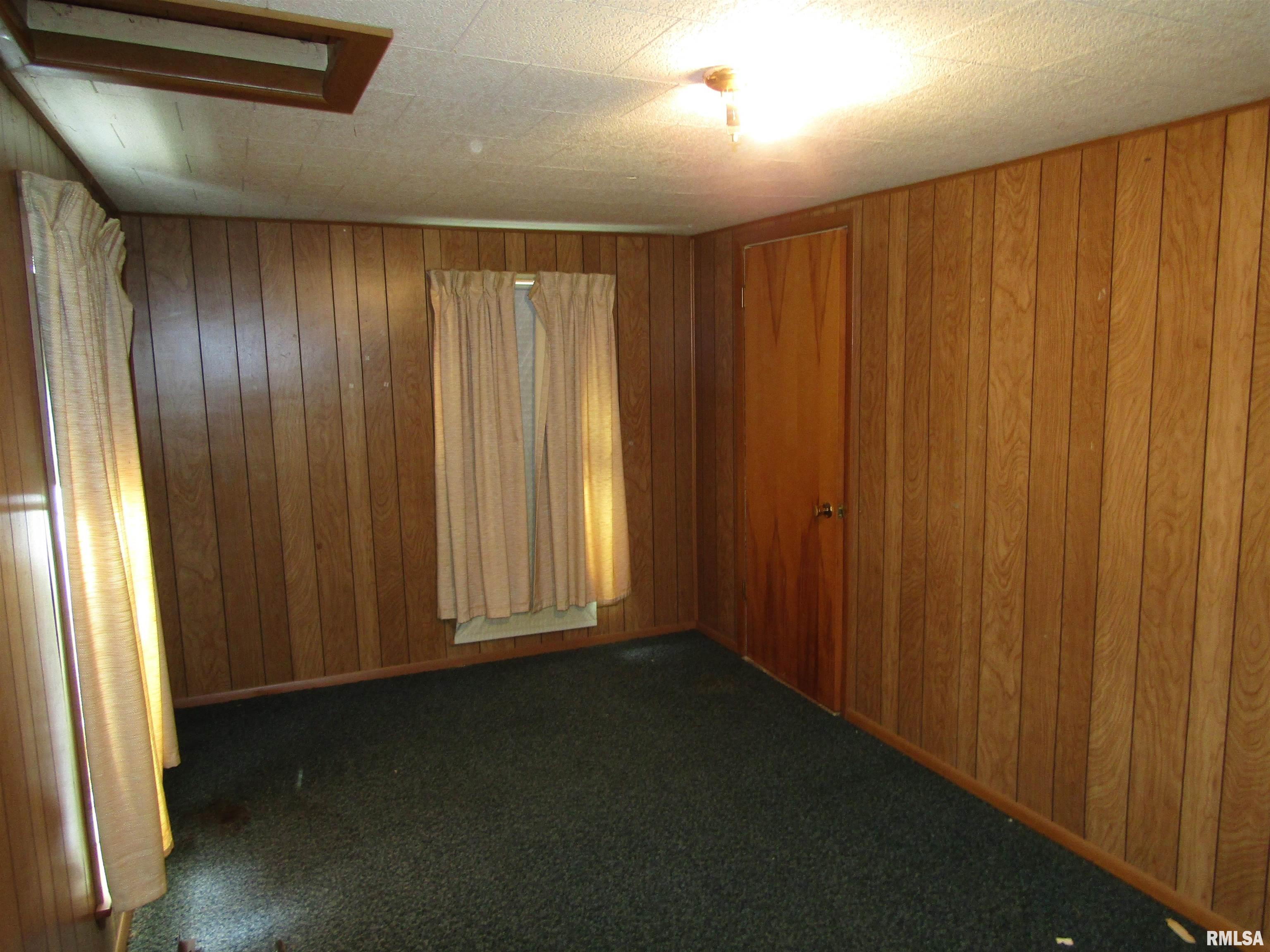 307 South Maple Street Lewistown, IL 61542 - Photo 25 of 31