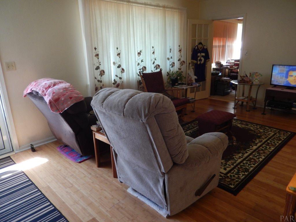 300 Ruberia Avenue Pensacola, FL 32507 - Photo 13 of 38 Gallery Image 13