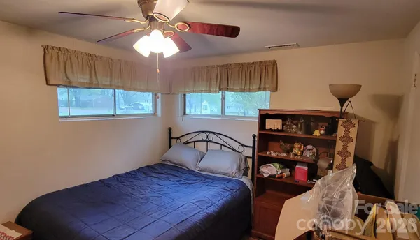 $280,000 | 475 13th Avenue Northeast, Hickory, NC 28601