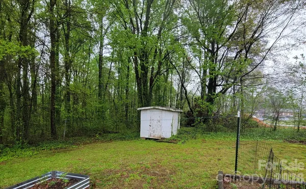 $280,000 | 475 13th Avenue Northeast, Hickory, NC 28601