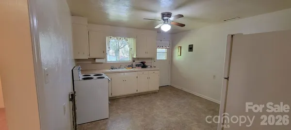 $280,000 | 475 13th Avenue Northeast, Hickory, NC 28601