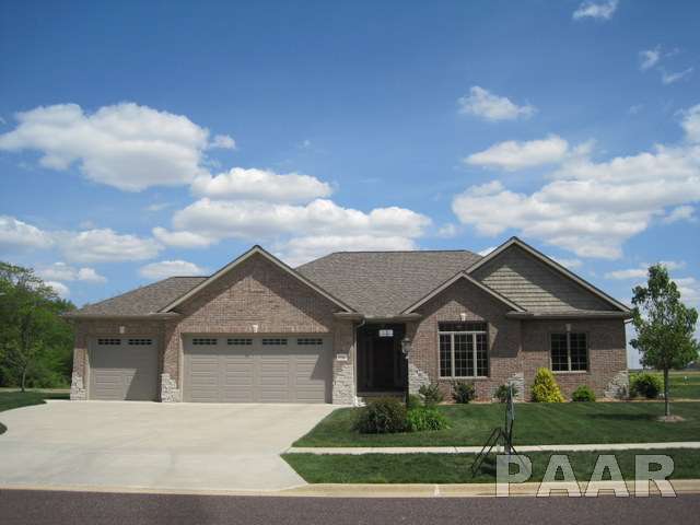 1721 Autumn Ridge Washington, IL 61571 - Photo 1 of 15 Gallery Image 1