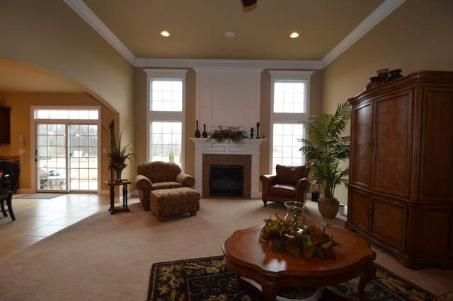 1721 Autumn Ridge Washington, IL 61571 - Photo 3 of 15 Gallery Image 3