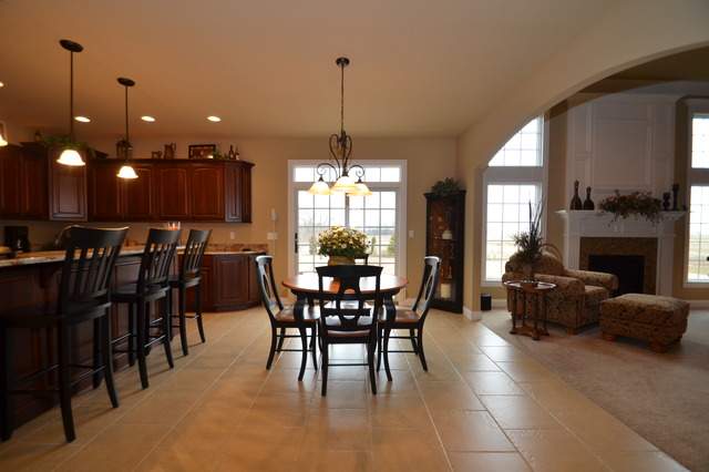 1721 Autumn Ridge Washington, IL 61571 - Photo 6 of 15 Gallery Image 6