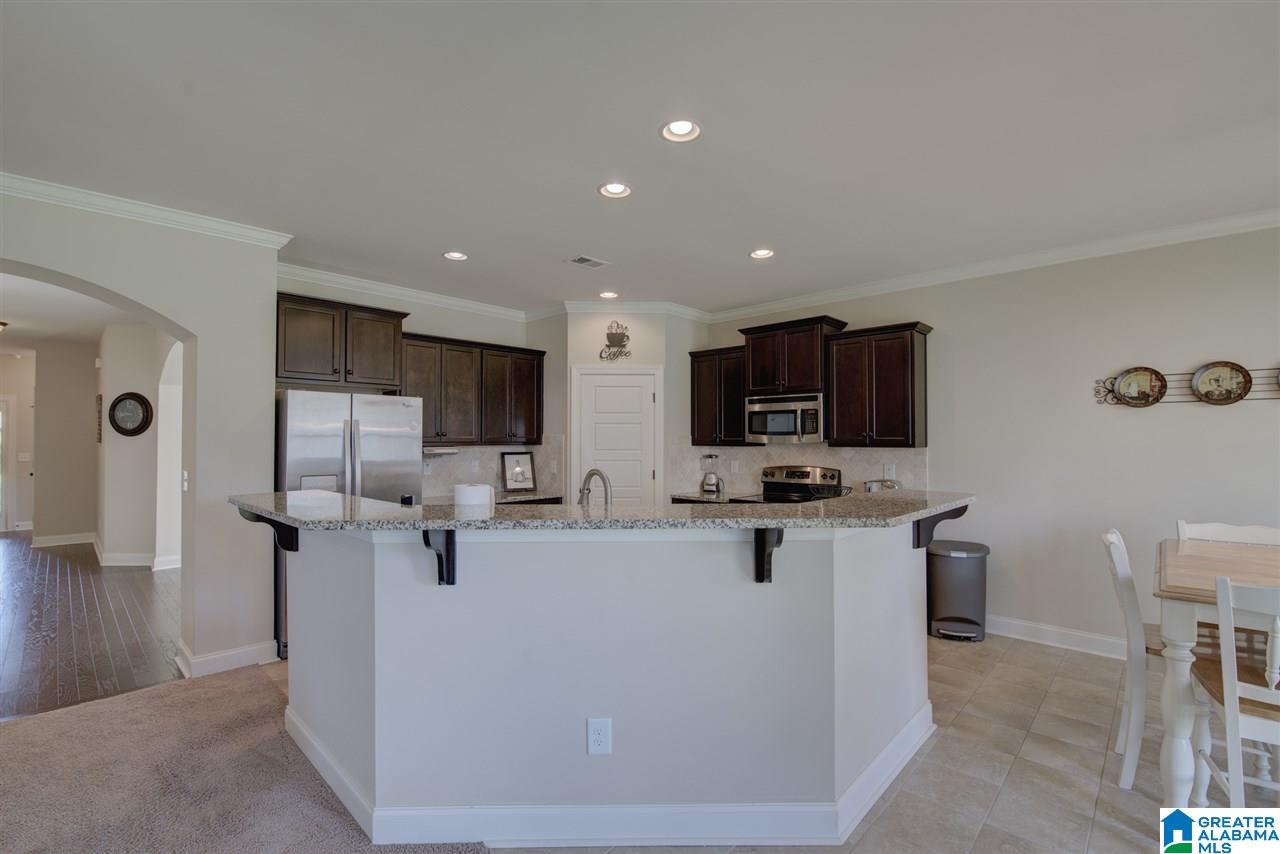 351 Lacey Avenue Alabaster, AL 35114 - Photo 7 of 32