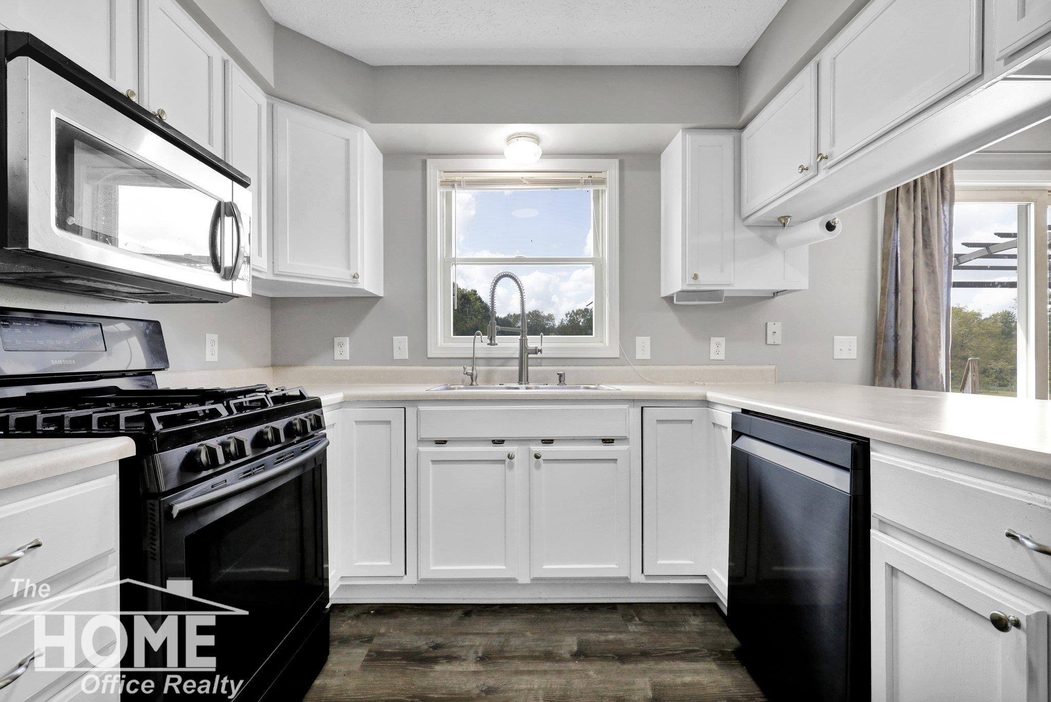 9013 North Owosso Road Fowlerville, MI 48836 - Photo 10 of 25 50155990-9508adf8-64fc-4a03-b6f3-bc803f11ef79.JPG