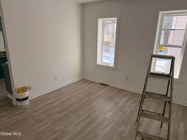 $645,000 | 8 Gardiner Street, Amsterdam, NY 12010